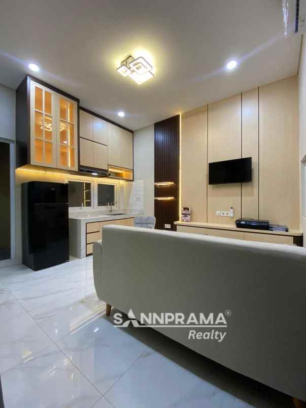 dijual rumah cakra limo depok