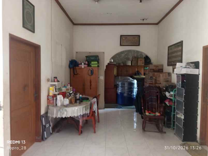dijual rumah cantik strategis belakang rs ui depok