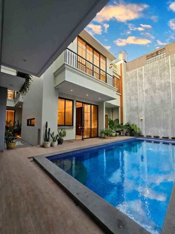dijual rumah cempaka putih timur