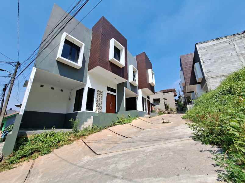 dijual rumah cijantung