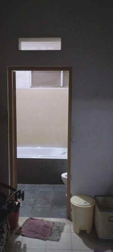 dijual rumah cinere depok