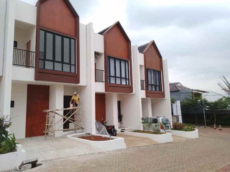 dijual rumah cipadung ujung berung bandung