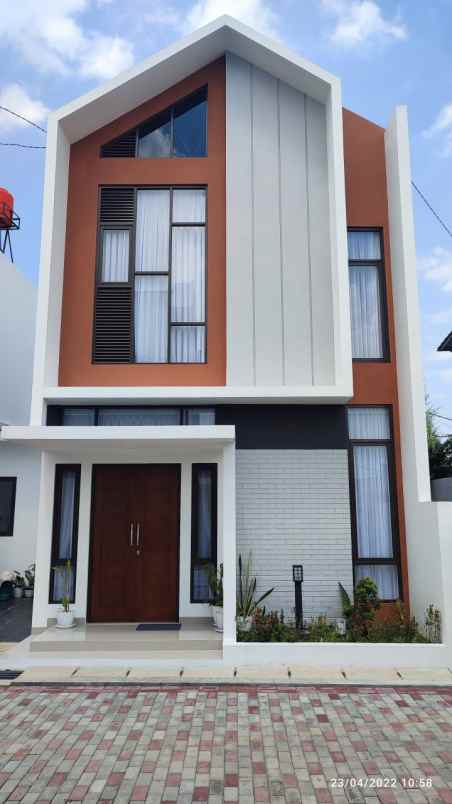 dijual rumah cisaranten bandung