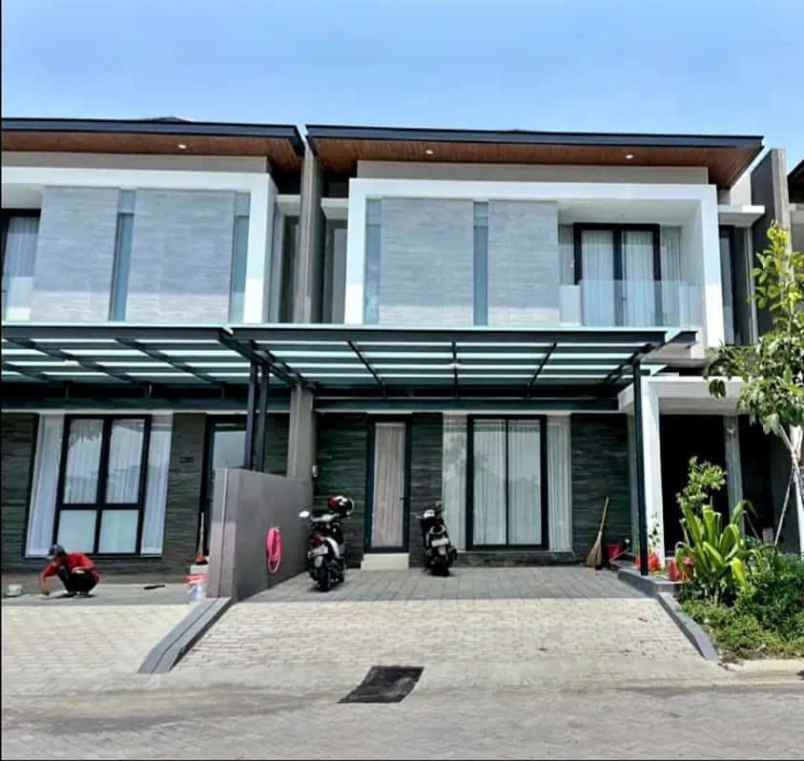 dijual rumah citraland woodland