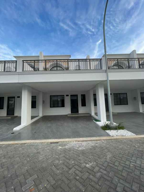 dijual rumah cluster bukit nirmala pik2