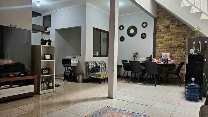 dijual rumah cluster garden terrace