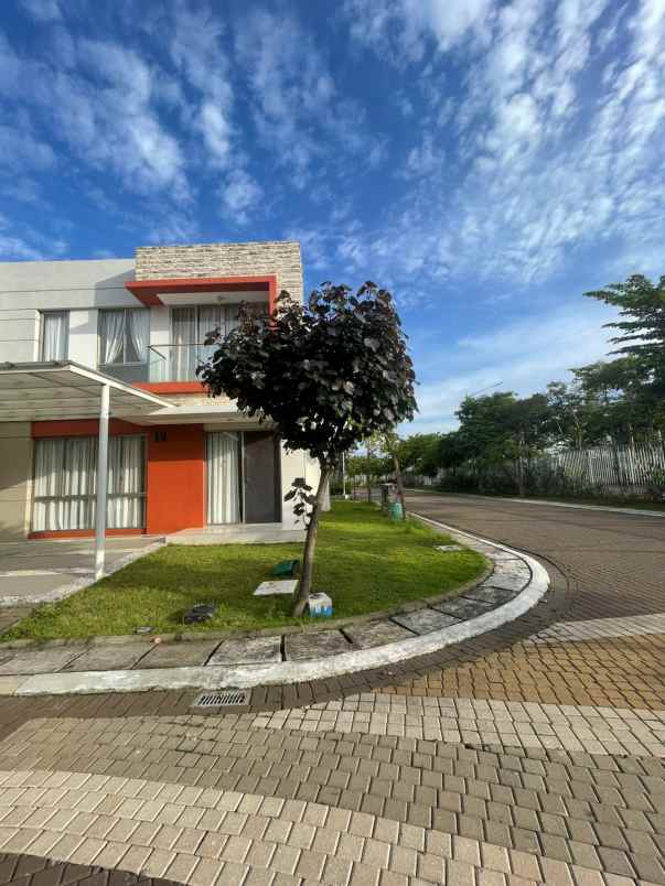 dijual rumah cluster hawai pik2