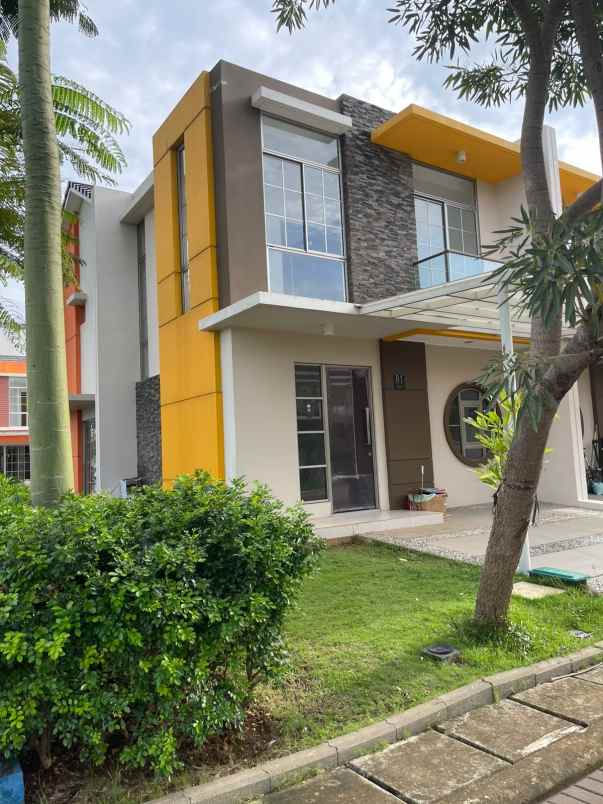 dijual rumah cluster miami pik2