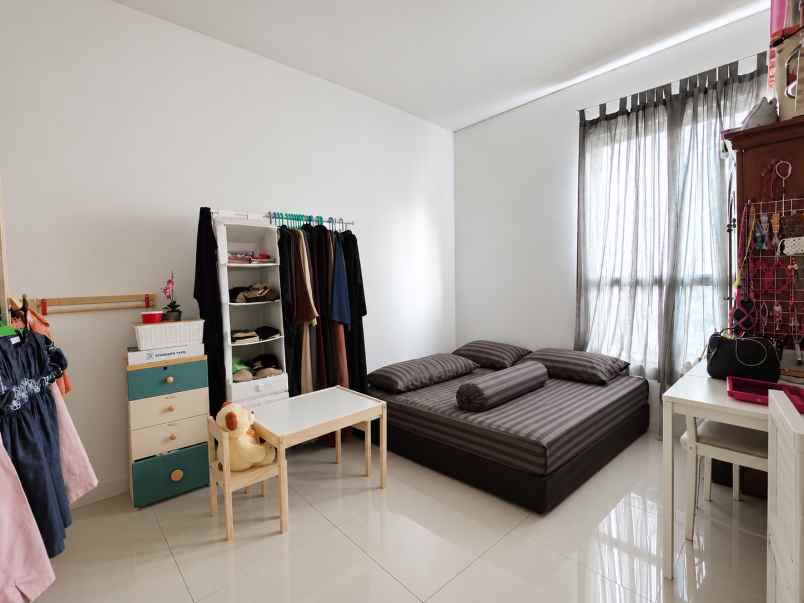 dijual rumah cluster palm spring jgc