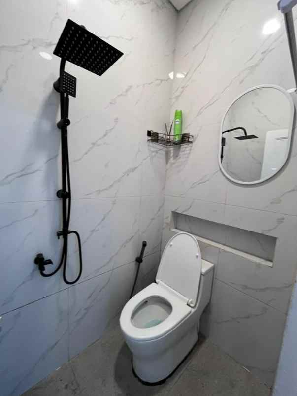 dijual rumah cluster pintu tol cimanggis