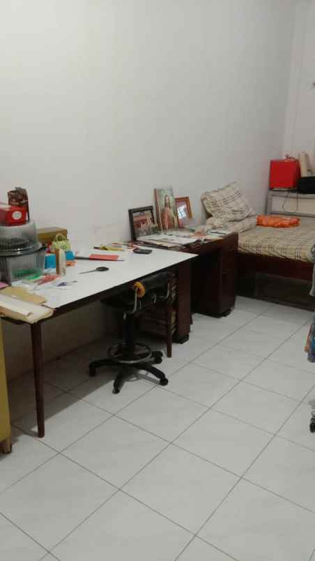 dijual rumah darmo indah