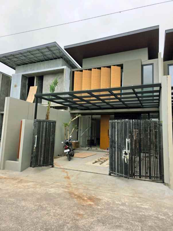 dijual rumah depok maguwoharjo sleman