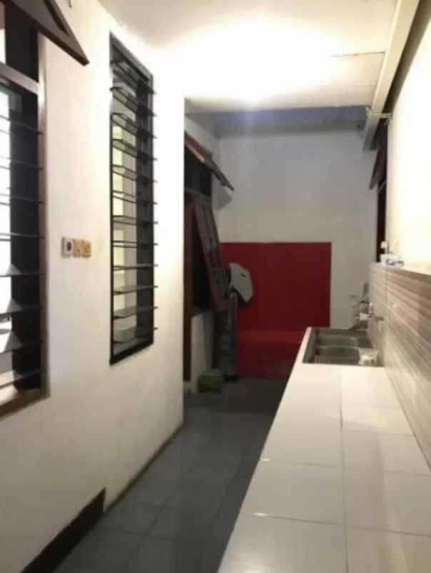 dijual rumah dharmahusada indah utara