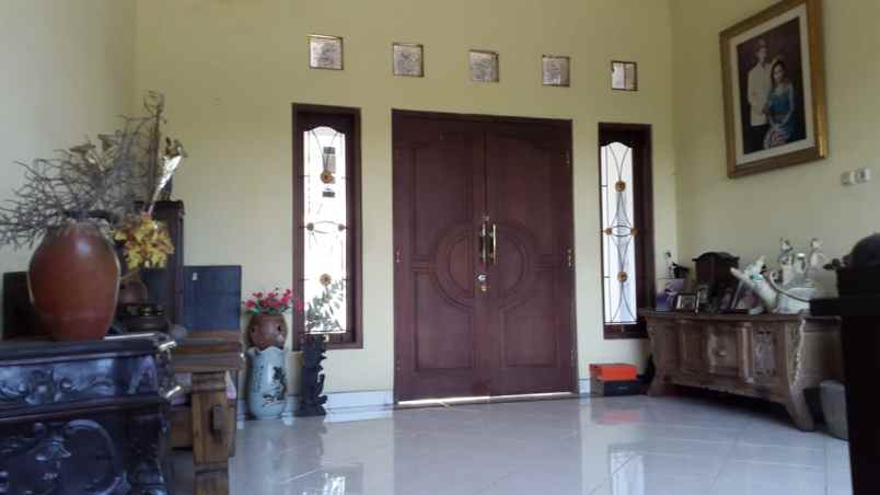 dijual rumah di area ubung gatsu subroto denpasar bali