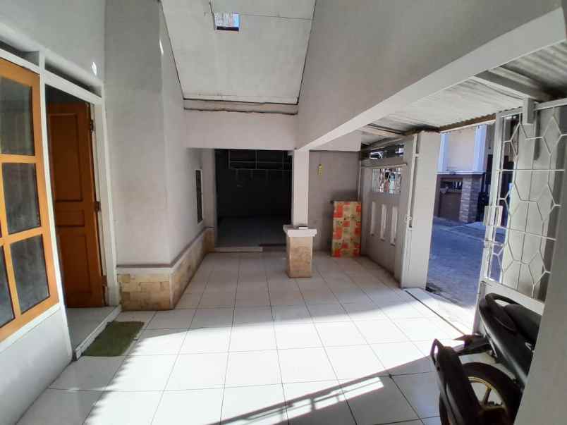 dijual rumah di kalicari palebon semarang
