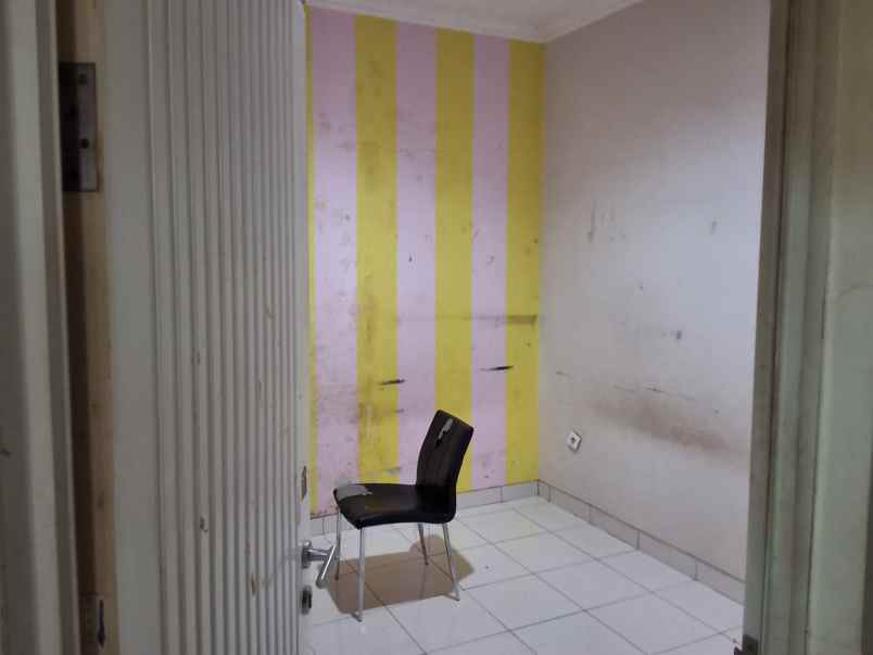 dijual rumah di legenda wisata cibubur