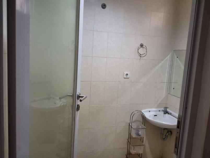 dijual rumah di legenda wisata cibubur