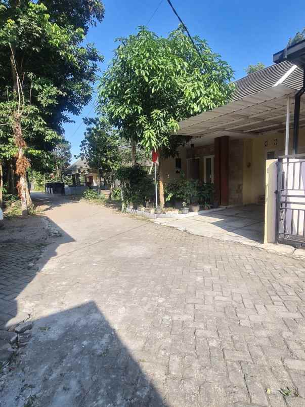 dijual rumah di sleman dekat dengan kampus uii