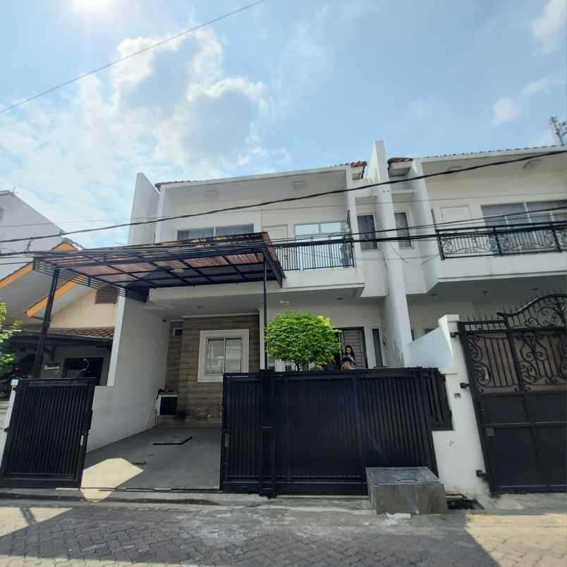 dijual rumah gading griya lestari