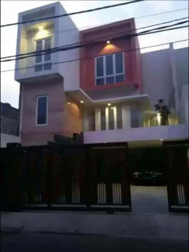 dijual rumah gandaria city pondok indah