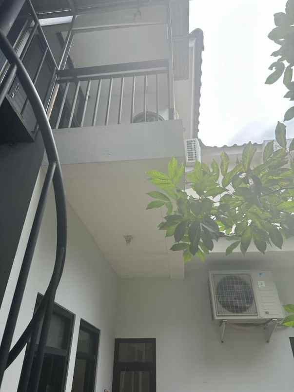 dijual rumah gandaria townhouse kel