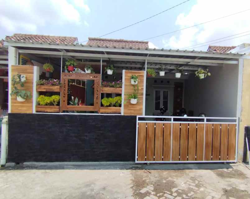 dijual rumah giwangan