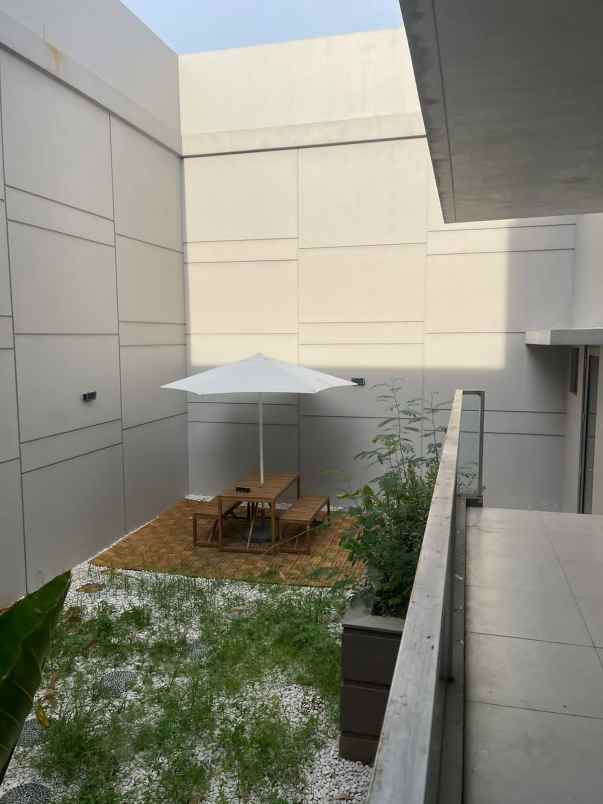 dijual rumah golf island cluster violin