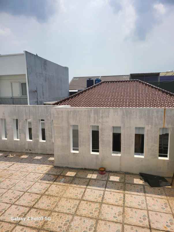 dijual rumah greenville