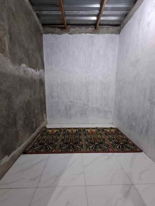 dijual rumah hook 2 lantai tamanalamanda bekasi