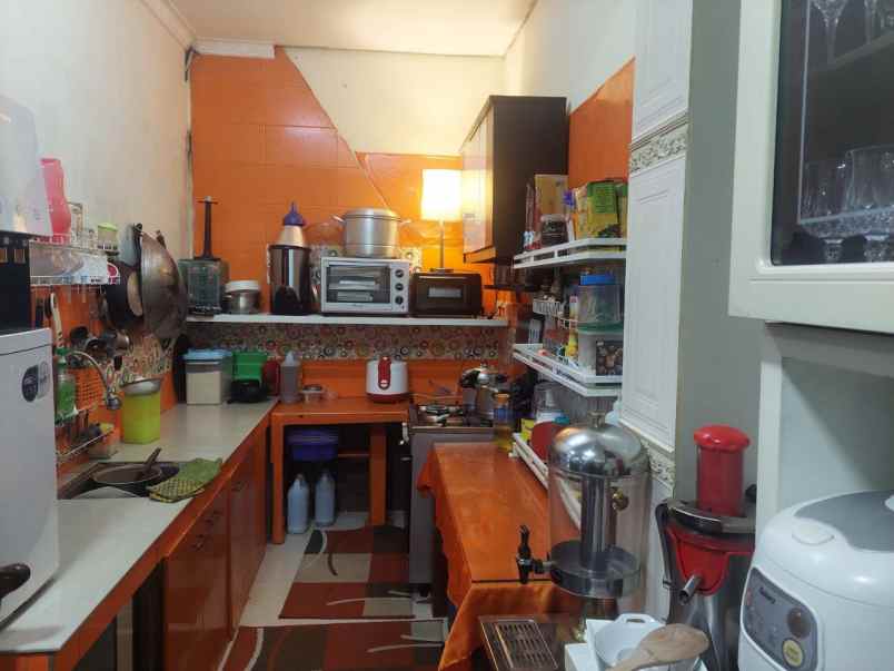 dijual rumah jalan bambu pagar rt 003