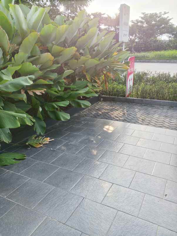 dijual rumah jalan boulavard cikarang