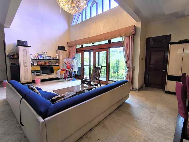 dijual rumah jalan cempaka putih tengah