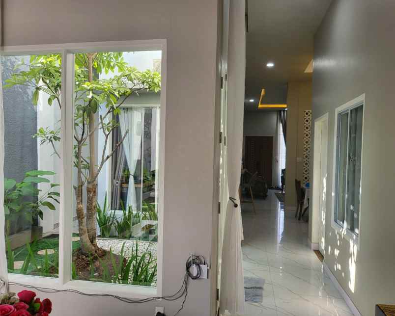 dijual rumah jalan kapten m jamil lubis