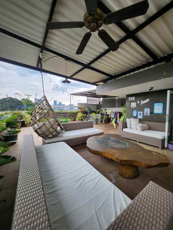 dijual rumah jalan kemang raya jakarta