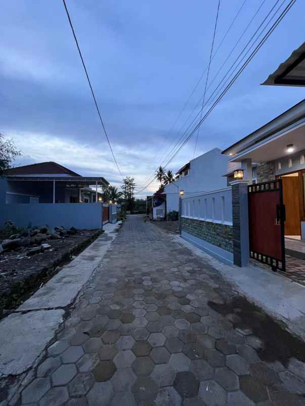 dijual rumah jalan magelang km 13 sleman