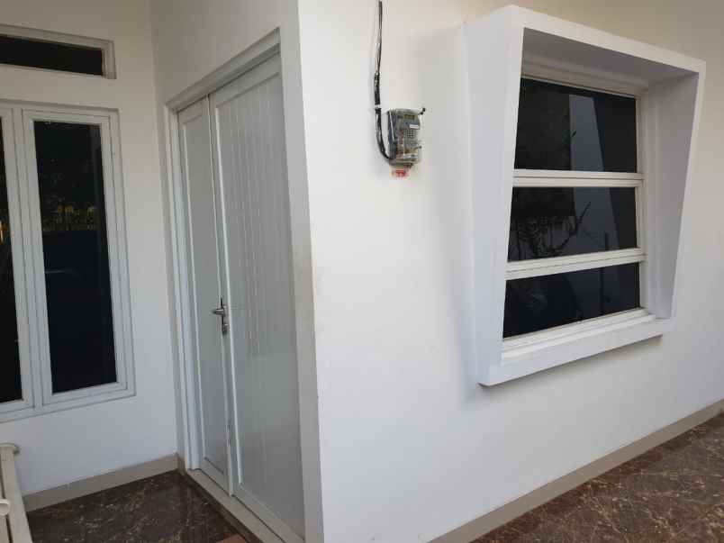 dijual rumah jalan mandor hasan