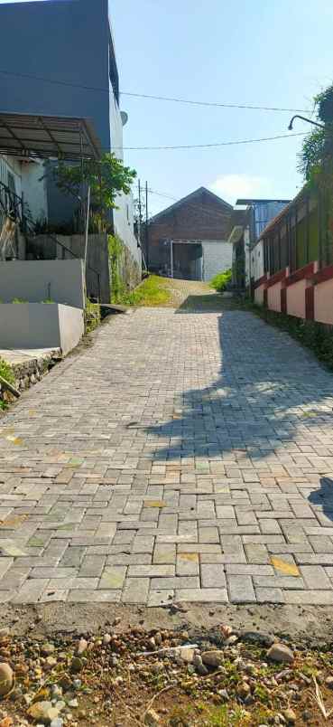 dijual rumah jalan mangunharjo ii