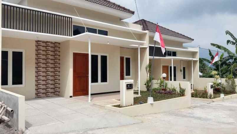 dijual rumah jalan mentawai semarang