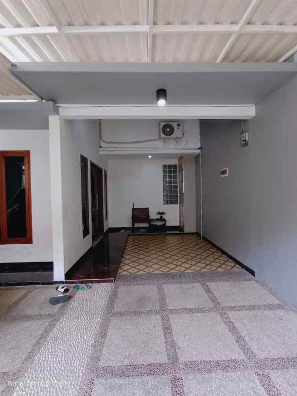 dijual rumah jalan raya bendungan hilir