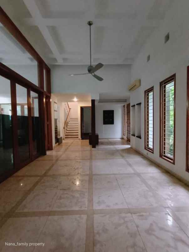 dijual rumah jalan raya cipete