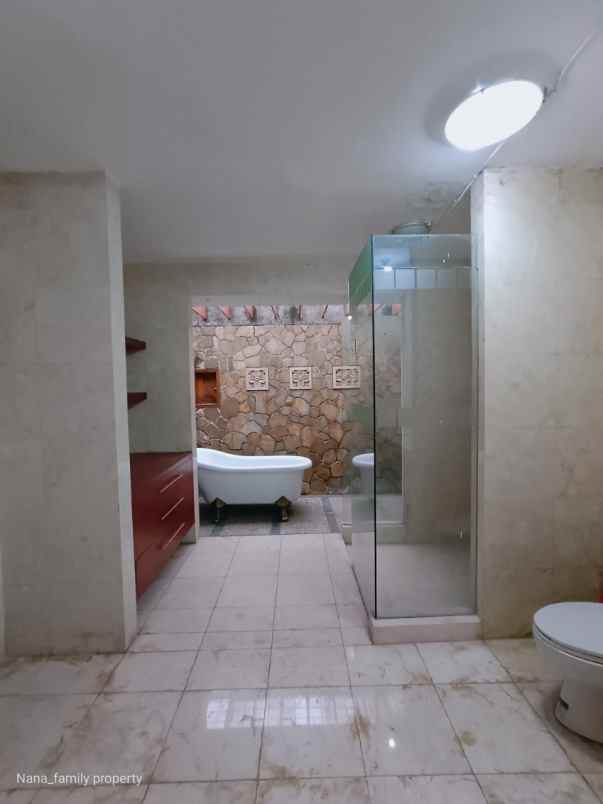 dijual rumah jalan raya cipete