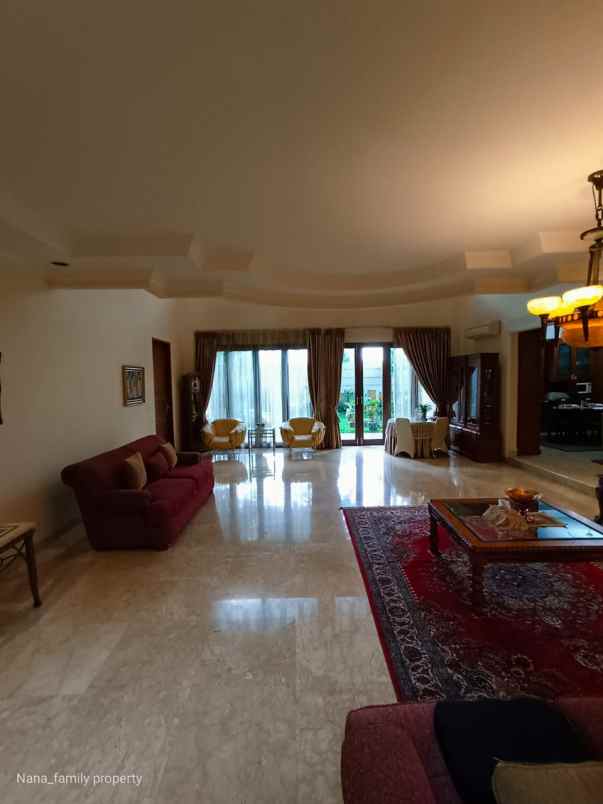 dijual rumah jalan raya cipete jakarta