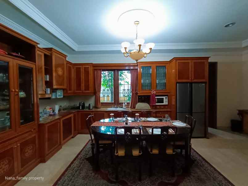 dijual rumah jalan raya cipete jakarta