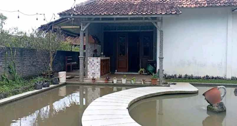 dijual rumah jalan sangkan garut