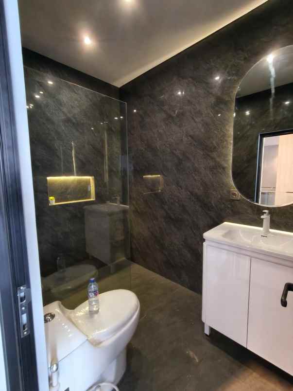 dijual rumah jalan tukad badung