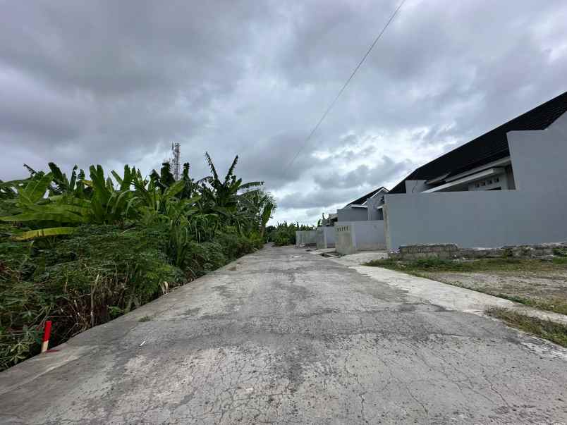 dijual rumah jalan tukad petanu
