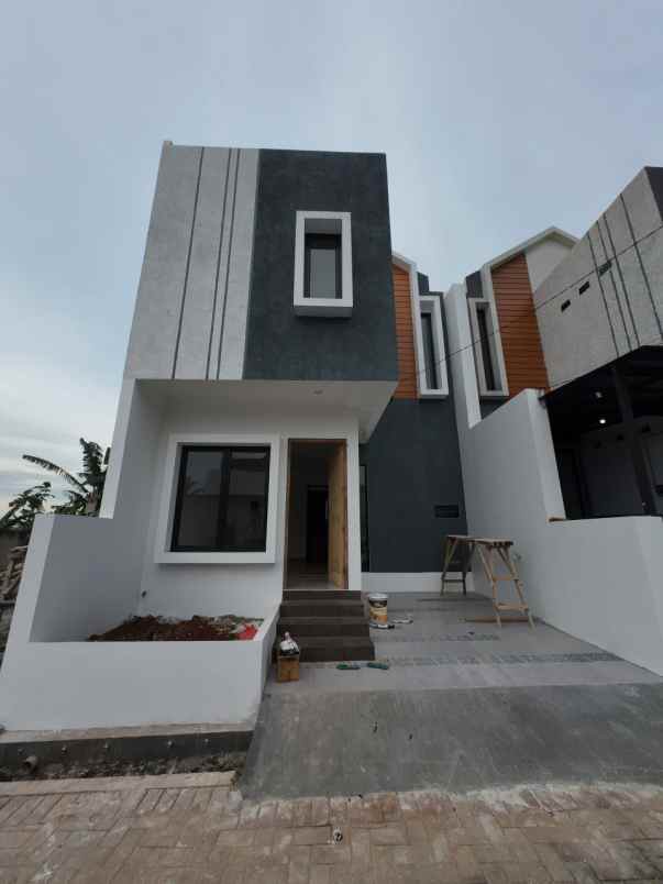 dijual rumah jatiluhur