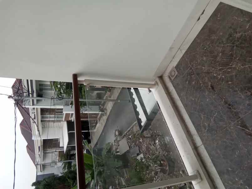 dijual rumah jl h saenan benda dalam