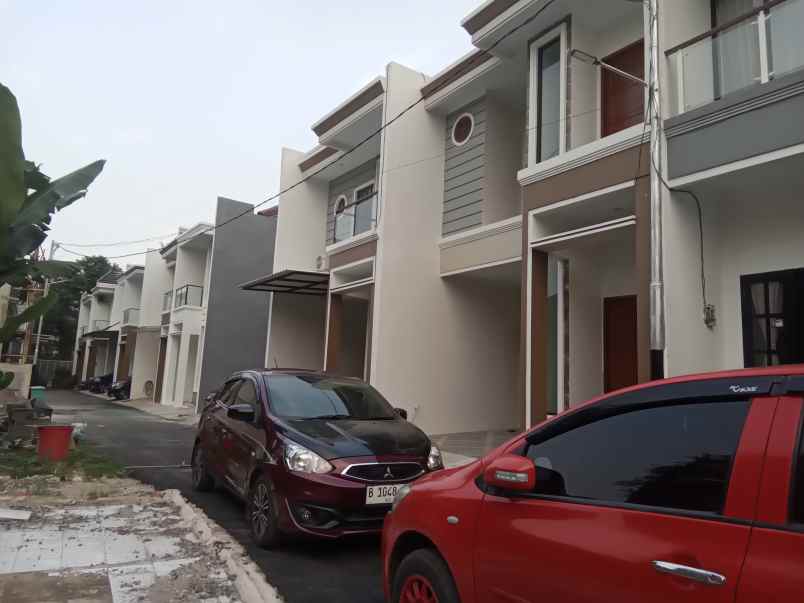 dijual rumah jl h saenan benda dalam