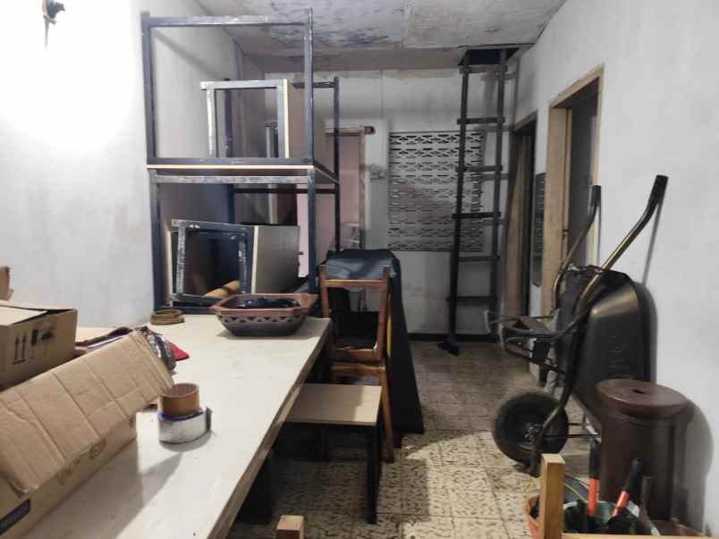 dijual rumah jl jawa sumbersari